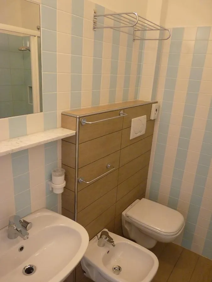 Hotel Haarlem Римини Италия
