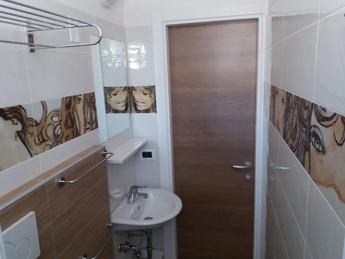 Hotel Haarlem Римини